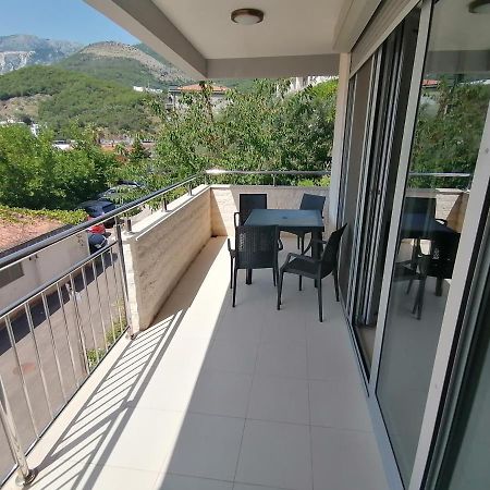 Apartman Sara Pržno Exteriör bild