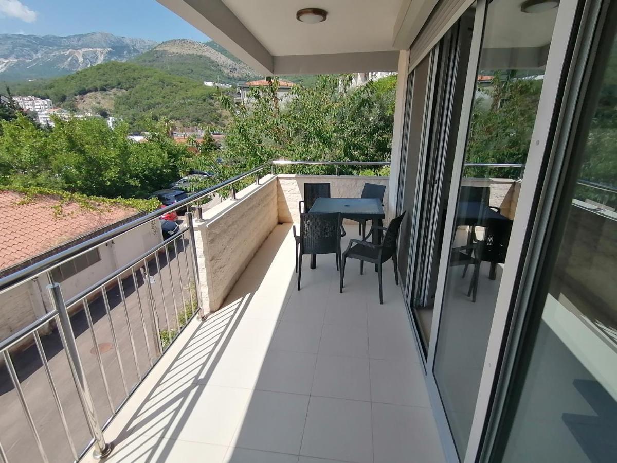 Apartman Sara Pržno Exteriör bild