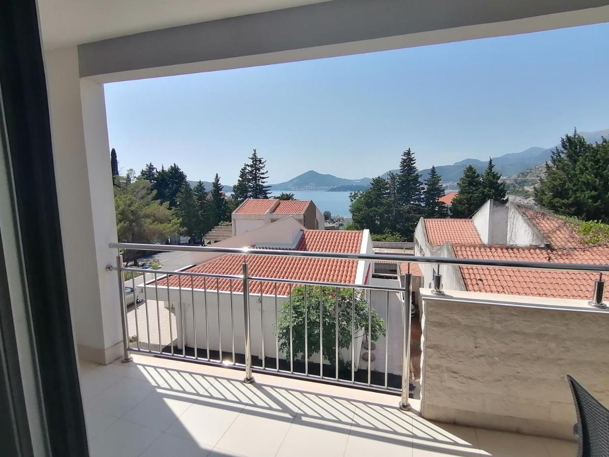 Apartman Sara Pržno Exteriör bild