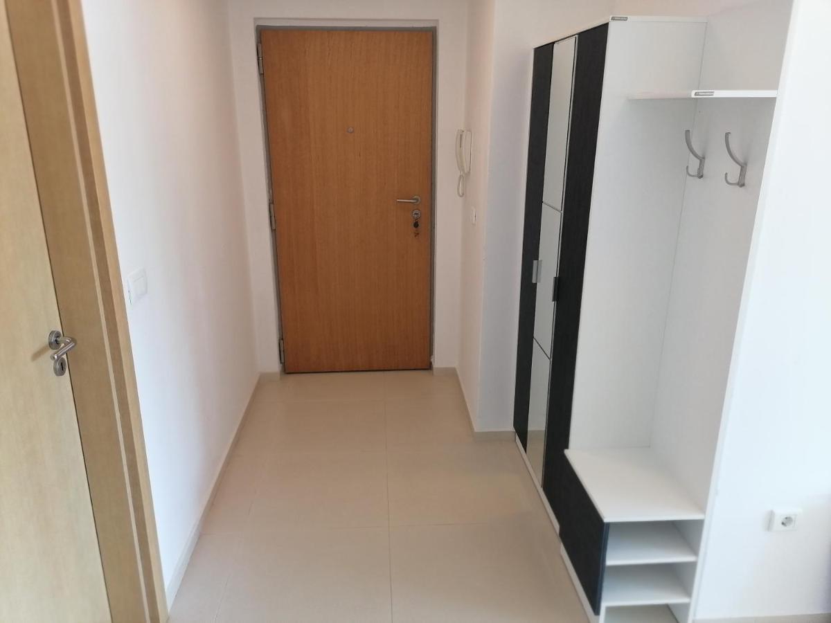 Apartman Sara Pržno Exteriör bild