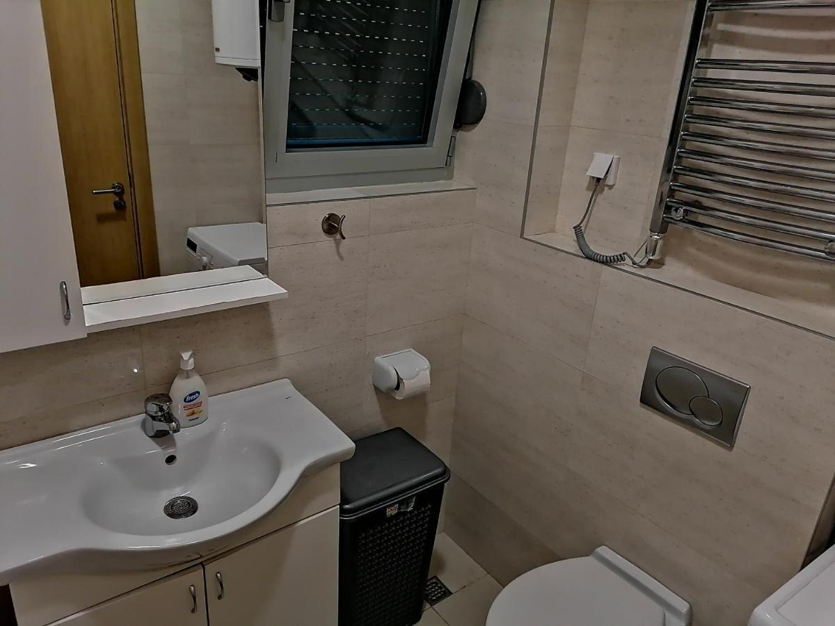 Apartman Sara Pržno Exteriör bild